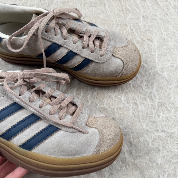 Adidas Gazelle Bold Platform Sneakers Beige & Navy - size 6 - Picture 2 of 6